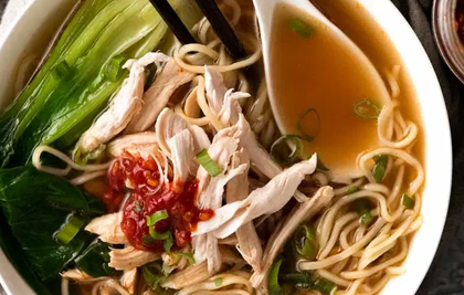 SOPA DE FIDEOS CHINOS
