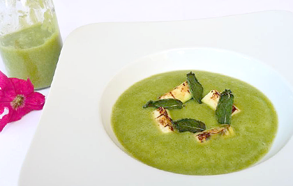 SOPA DE CALABACÍN CON MENTA